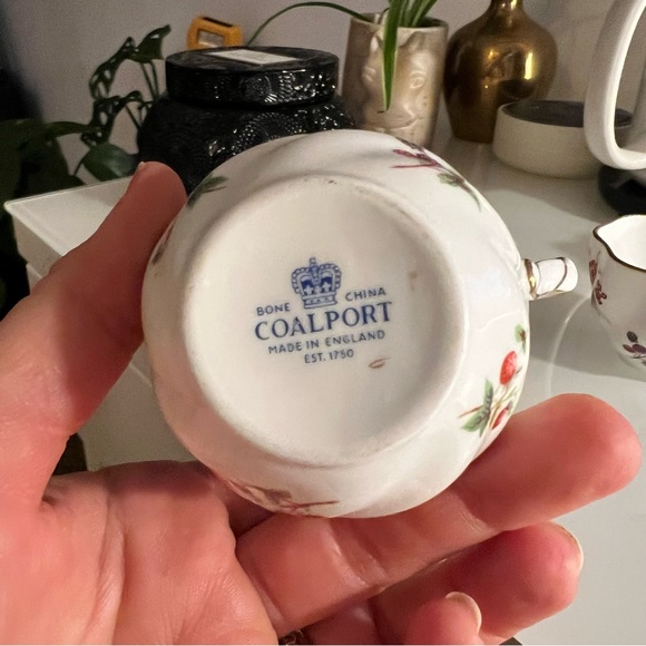 Vintage Coalport Individual Creamer and Open Sugar Bowl - Picture 5 of 13
